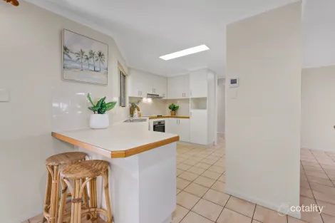 Property photo of 28 Frank Cowley Glenella QLD 4740