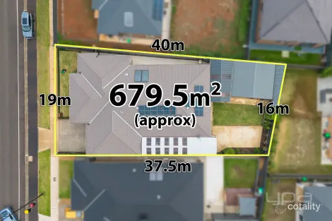 Property photo of 92 Atherstone Boulevard Strathtulloh VIC 3338