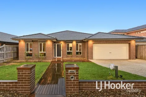 5 Greendale Bvd, Pakenham, VIC 3810