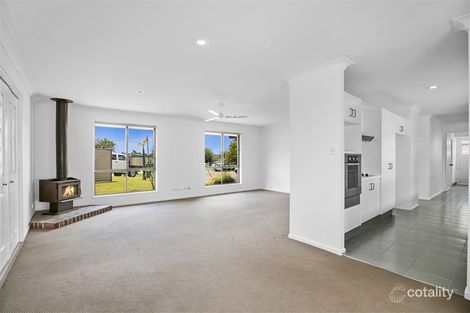 Property photo of 11 Balranald Court Helensvale QLD 4212