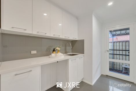 Property photo of 2 Murchison Crescent Clayton South VIC 3169