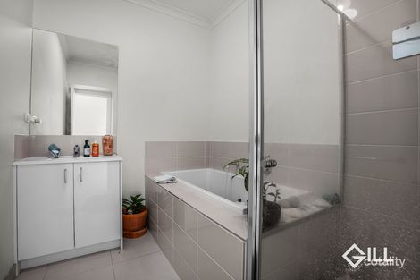 Property photo of 373A Centre Road Berwick VIC 3806