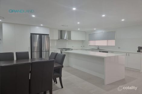 Property photo of 35 Ferraro Crescent West Hoxton NSW 2171