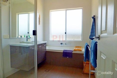 7 Adriana Pde, Jurien Bay, WA 6516