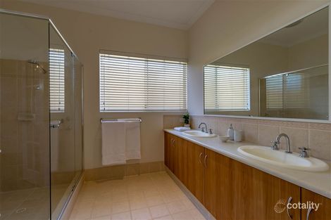 Property photo of 36 Heyerdahl Way Dudley Park WA 6210