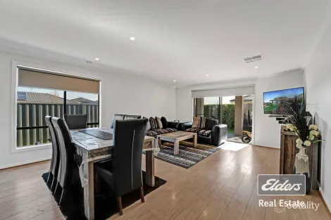 Property photo of 144 Hummingbird Boulevard Tarneit VIC 3029