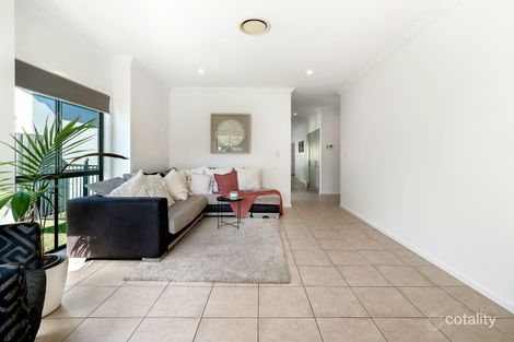 Property photo of 94/19 Santa Barbara Road Hope Island QLD 4212