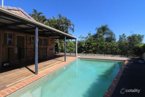 Property photo of 16 Leesa Court Highland Park QLD 4211