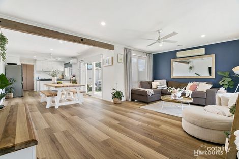 Property photo of 18 Bluegrass Crescent Pakenham VIC 3810