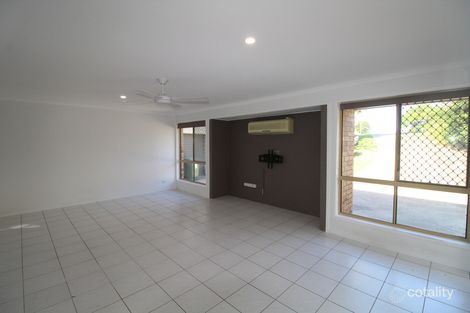 Property photo of 16 Leesa Court Highland Park QLD 4211