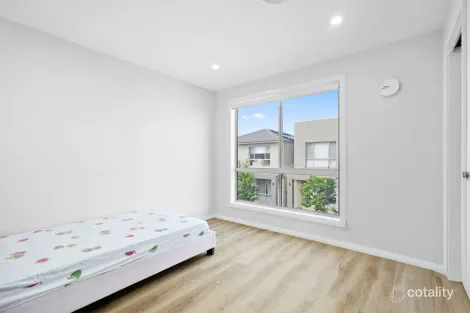 Property photo of 3 Dodman Glade Riverstone NSW 2765