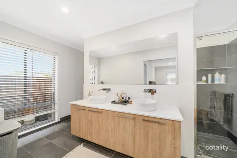 Property photo of 10 Bush Tucker Drive Narangba QLD 4504