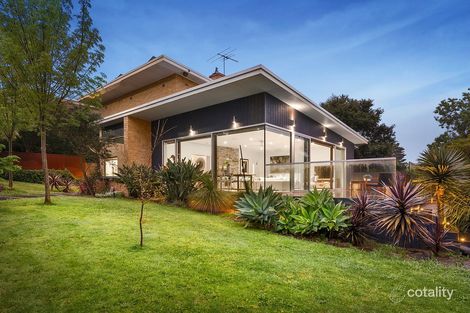 Property photo of 12 Beauview Parade Ivanhoe East VIC 3079