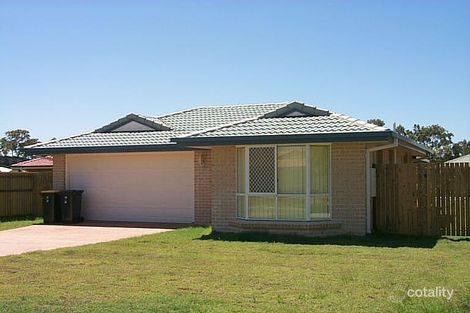 17 Poinciana St, Wynnum West, QLD 4178