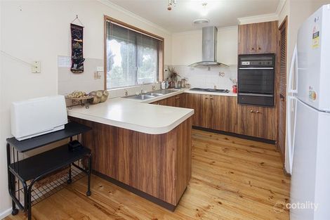 Property photo of 22 Struan Avenue Endeavour Hills VIC 3802