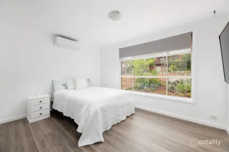 Property photo of 1 Bain Place Barden Ridge NSW 2234