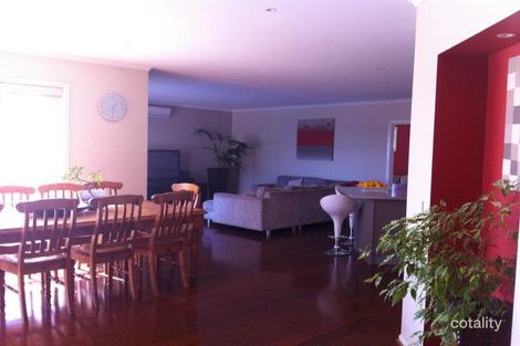 Property photo of 11 Waterview Close Mount Eliza VIC 3930