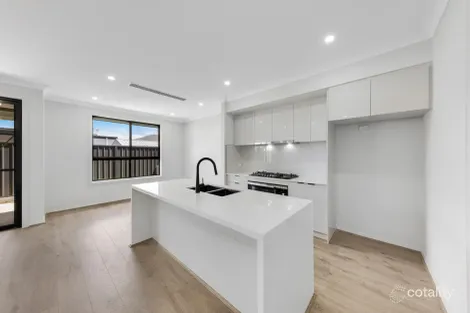 Property photo of 28 Lublin Crescent Hackham West SA 5163