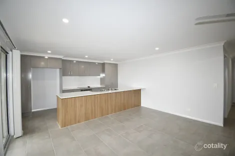 Property photo of 57 Cherryfield Road Gracemere QLD 4702