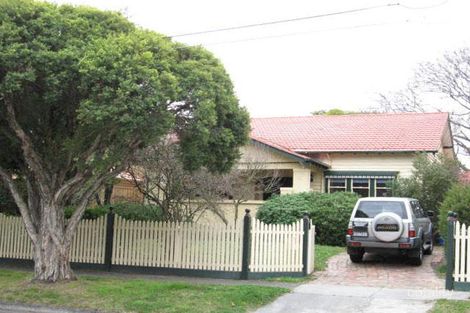4 Valda Gr, Brighton, VIC 3186