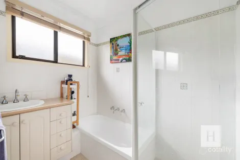 Property photo of 25 Spring Valley Avenue Gorokan NSW 2263