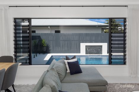 Property photo of 8 Stableford Grove Rosslea QLD 4812