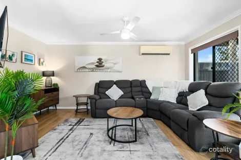 Property photo of 11/17-19 Shell Street Urangan QLD 4655