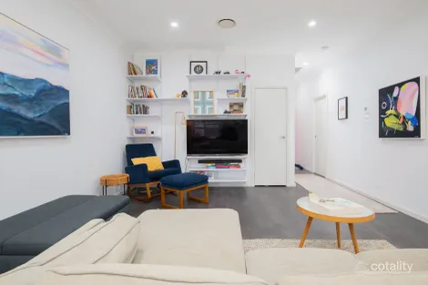 Property photo of 23 Butcherbird Crescent Elermore Vale NSW 2287