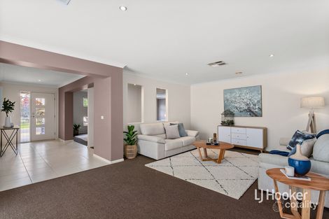Property photo of 17 Emily Crescent Point Cook VIC 3030