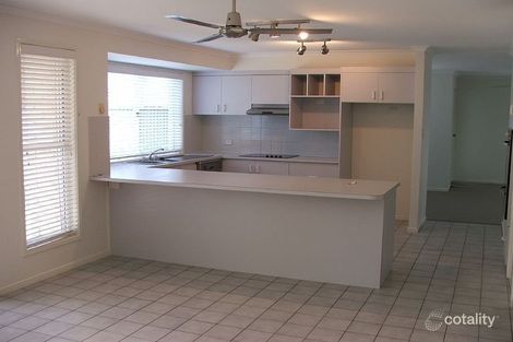 10 Vauxhall St, Minyama, QLD 4575