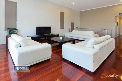 Property photo of 16 Staveley Close Sinnamon Park QLD 4073