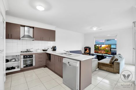 Property photo of 35 Larson Avenue Tarneit VIC 3029