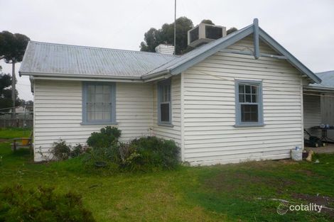 9 Molyneaux St, Warracknabeal, VIC 3393