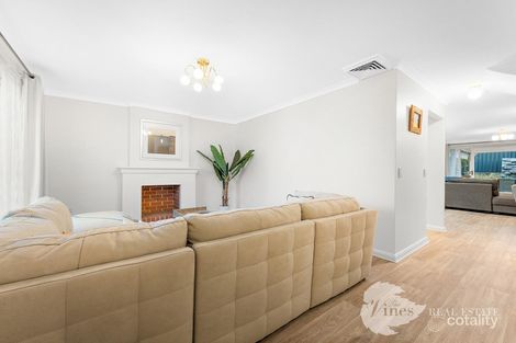 Property photo of 14 Lakefront Circle The Vines WA 6069