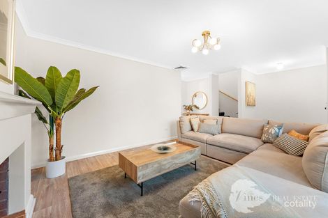 Property photo of 14 Lakefront Circle The Vines WA 6069