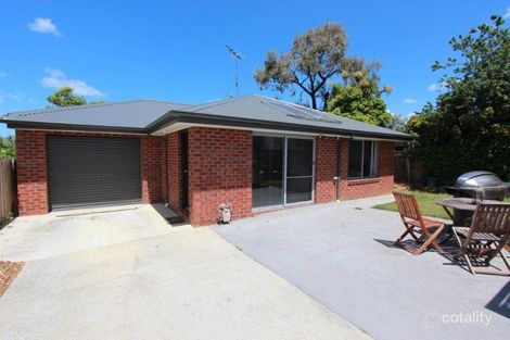 2/11 Marjorie Ave, Belmont, VIC 3216