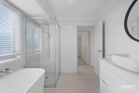 Property photo of 16 Laysan Crescent Oxenford QLD 4210