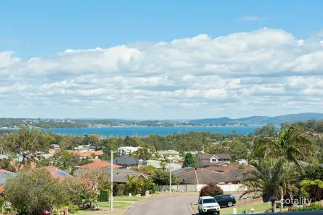 1/15 Snapper Cl, Corlette, NSW 2315