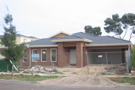 11 Pinewood Cres, Cairnlea, VIC 3023