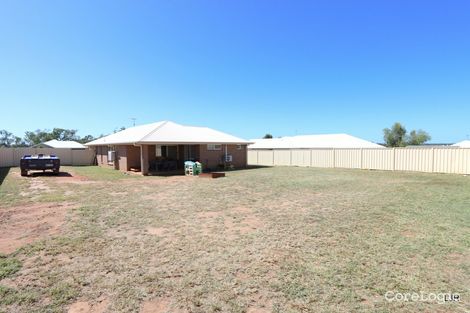 Property photo of 2 Lakeside Drive Emerald QLD 4720