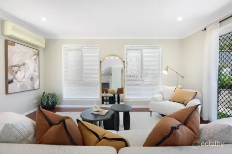 Property photo of 20 Daryl Drive Varsity Lakes QLD 4227