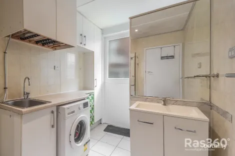 Property photo of 3/150 Frank Street Labrador QLD 4215