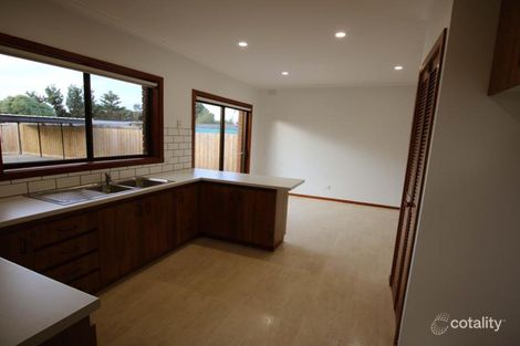 Property photo of 22 Dunsmuir Drive Rosebud VIC 3939