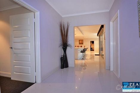 20 Calderstone Rise, Landsdale, WA 6065