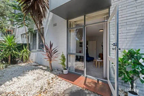 Property photo of 7/178-180 Barkly Street St Kilda VIC 3182