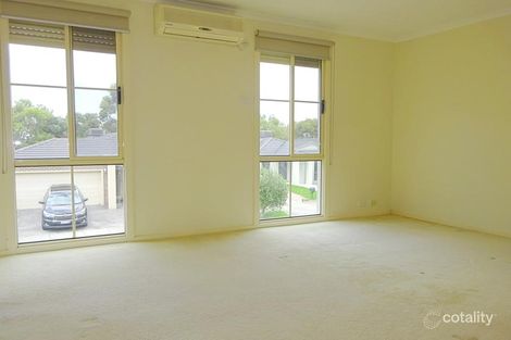 Property photo of 14 Corona Place Roxburgh Park VIC 3064