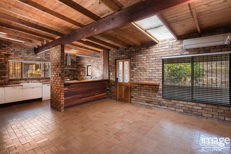 4 Arthur St, Everton Hills, QLD 4053