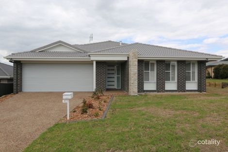 1 Blueberry Cl, Aberglasslyn, NSW 2320