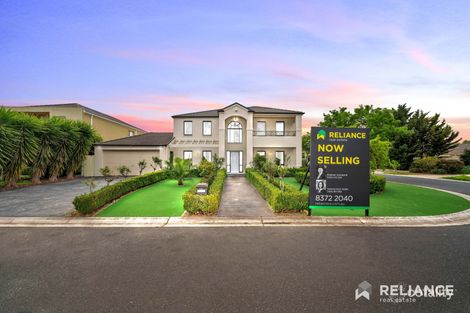 Property photo of 25 Blenheim Way Caroline Springs VIC 3023