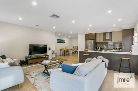 Property photo of 14 Bedford Way Mickleham VIC 3064